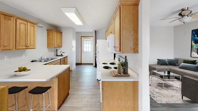Foto del edificio - 3509 E 11th St