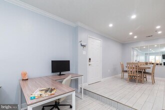 Building Photo - 255 S Pickett St