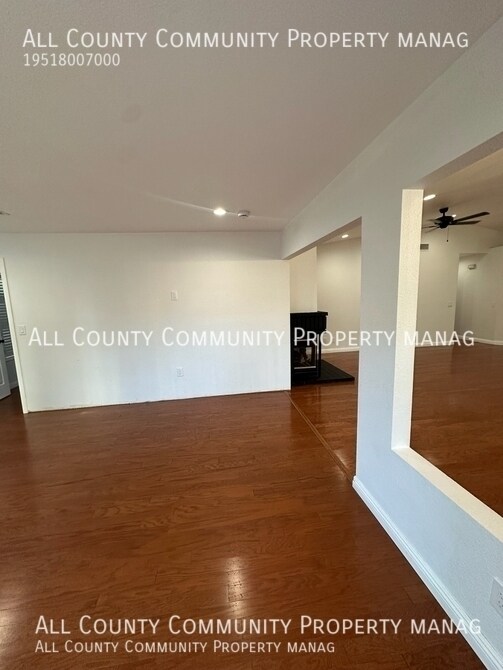 Building Photo - 1857 Creekside Dr
