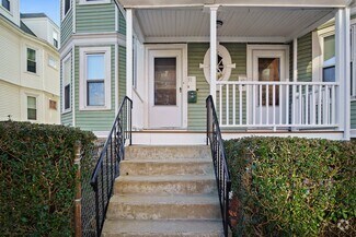 Building Photo - 49 Fayston St