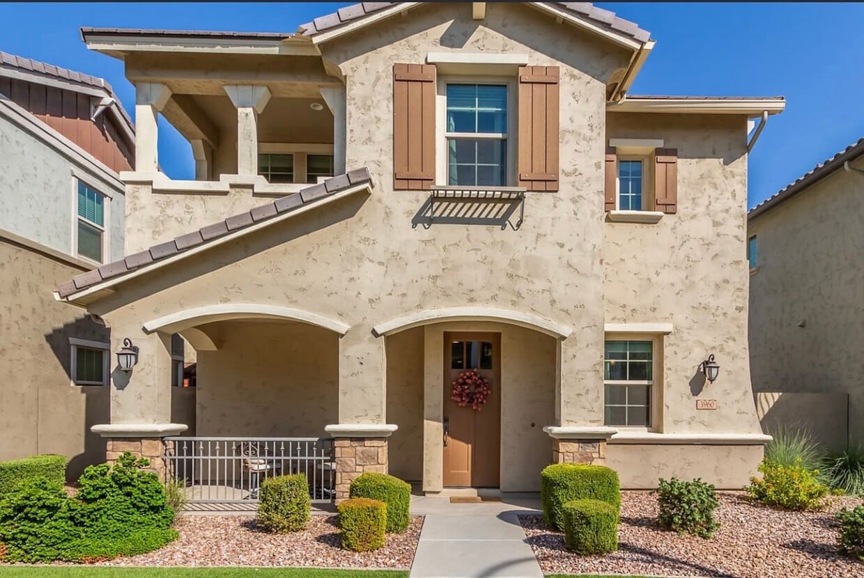 Foto principal - Welcome to your next home at Cooley Station!