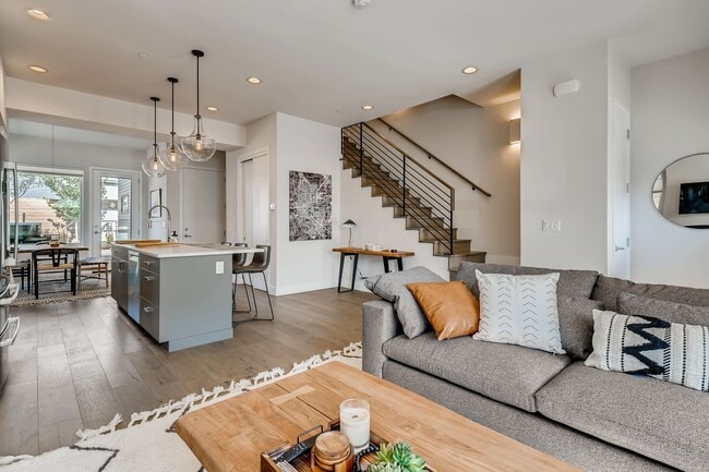 Contemporary Townhome with Rooftop Deck-Flatiron Views - Contemporary Townhome with Rooftop Deck-Flatiron Views