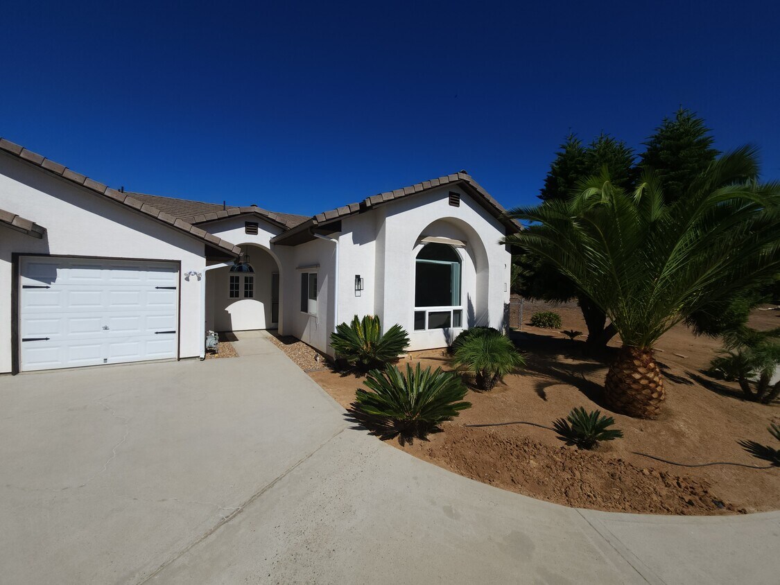Primary Photo - 1190 Drazil Rd