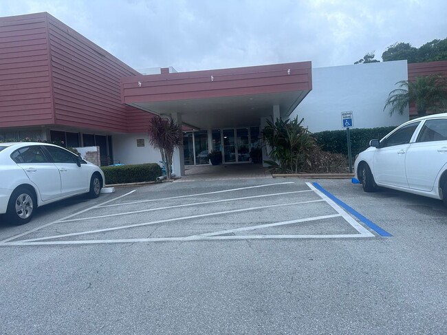 Foto del edificio - 2600 SE Ocean Blvd