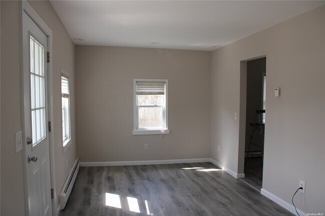 Building Photo - 139 Aspen Rd