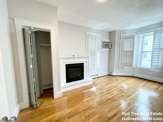 Foto del edificio - 130 P St