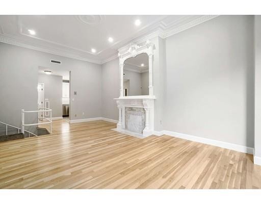 Building Photo - 1 bedroom in Boston MA 02115