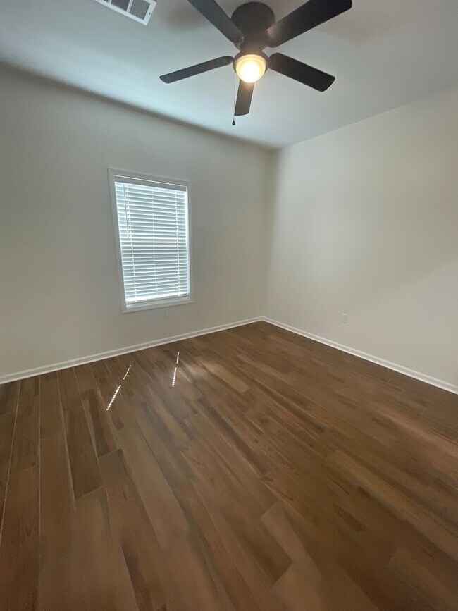 Building Photo - 4714 Antosh Cir