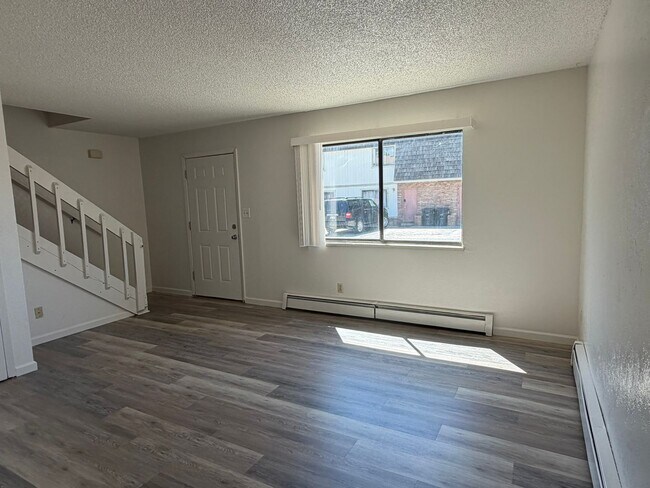 Foto del edificio - 3211 Opal Ct