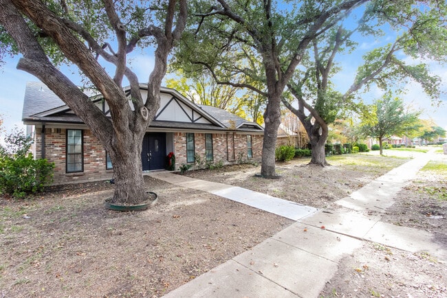 Building Photo - 510 Ridgegate Dr