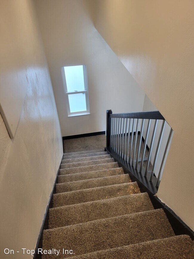 Building Photo - 3 br, 2 bath House - 437 S. Warren Ave.