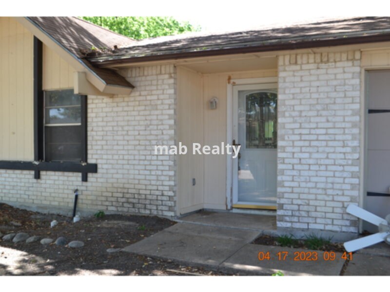 Primary Photo - 3-2-1 Single Story home in Carrollton ISD