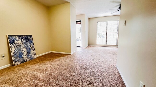 Building Photo - Woodbine Retreat