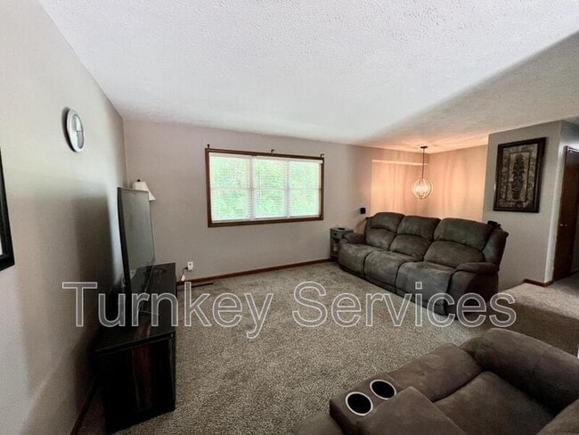 Foto del edificio - 13309 S 35th Ave