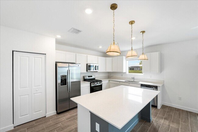 Foto del edificio - 6338 Windwood Wy