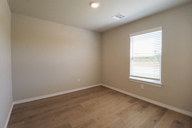 Building Photo - New Construction 4 Bed 3 Bath DR Horton Home