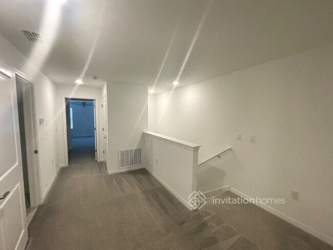 Foto del edificio - 8290 Crescent Oaks Dr
