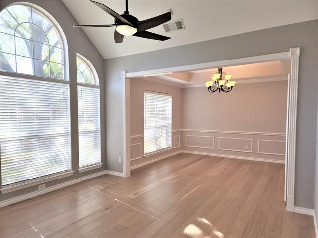 Foto del edificio - 7221 Valley Bend Way