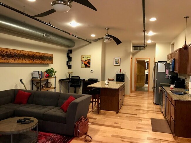 Foto del edificio - 709 Penn Ave