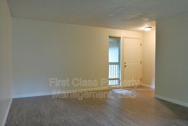 Foto del edificio - 4628 Oakridge Rd