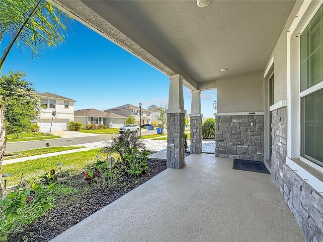 Building Photo - 13071 Brookside Moss Dr