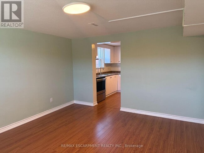 Building Photo - 122 Portland St