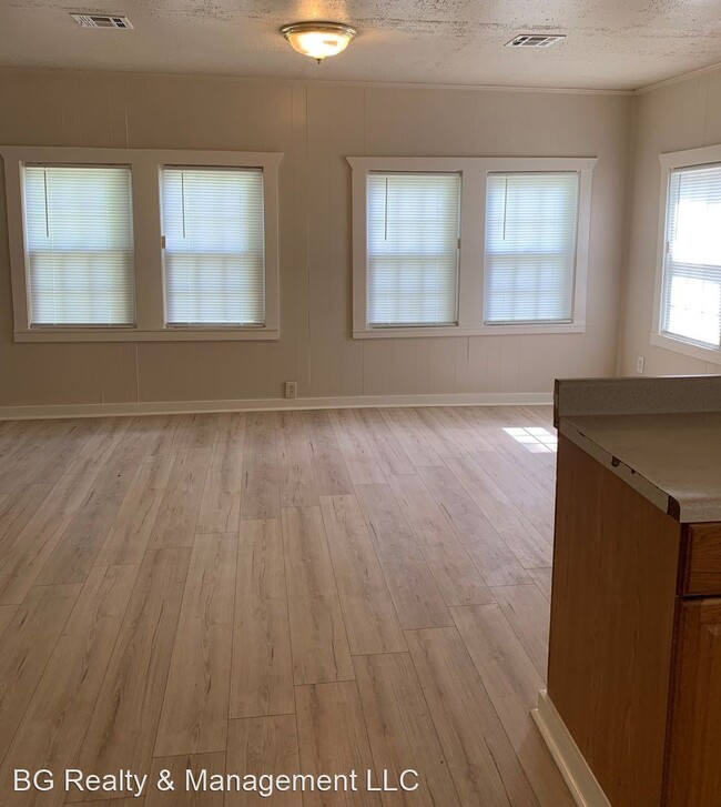 Building Photo - 3 br, 2 bath House - 808 Park Ave