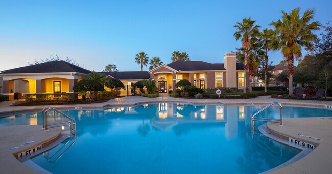 Foto del edificio - Lakes at North Port Apartments