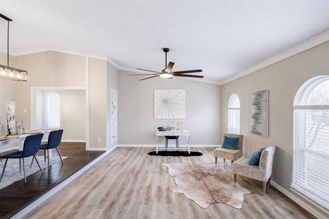 Foto del edificio - 1208 Crestwood Ct