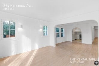 Building Photo - 854 Hyperion Ave