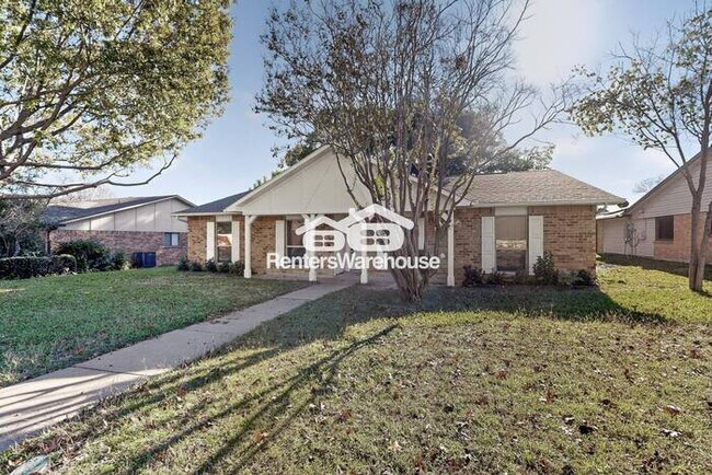 Foto del edificio - Leasing Special Cutest Home On The Market In Plano!!!