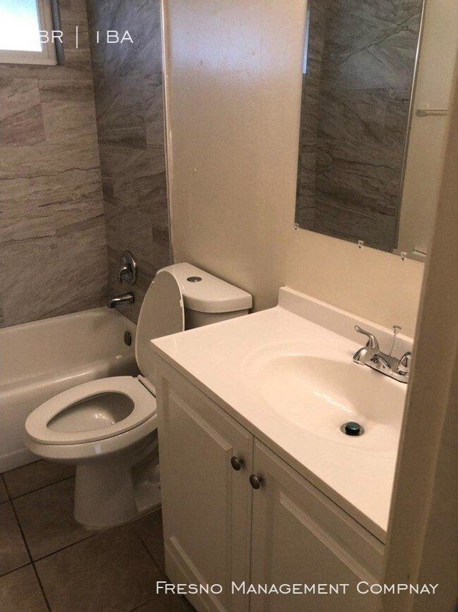 Building Photo - 1 bedroom in Fresno CA 93726