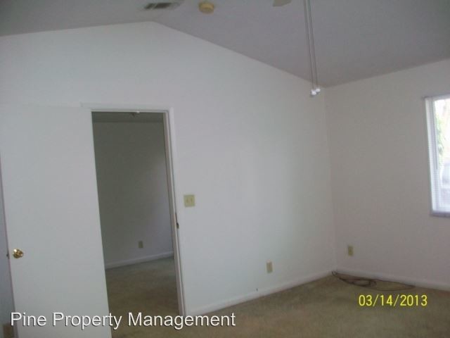 Building Photo - 6656 Churn Creek Rd