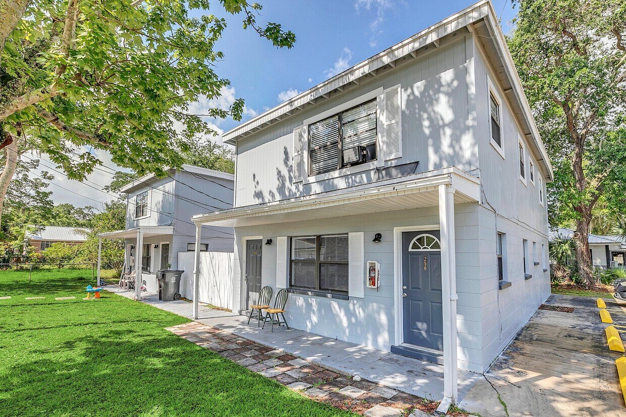250 S Robbins Ave, Titusville, FL 32796 Townhome Rentals in