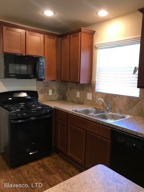 Building Photo - 4 br, 2 bath House - 271 Freeman Blvd