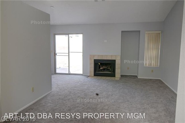Building Photo - 3024 Treasure Island Rd