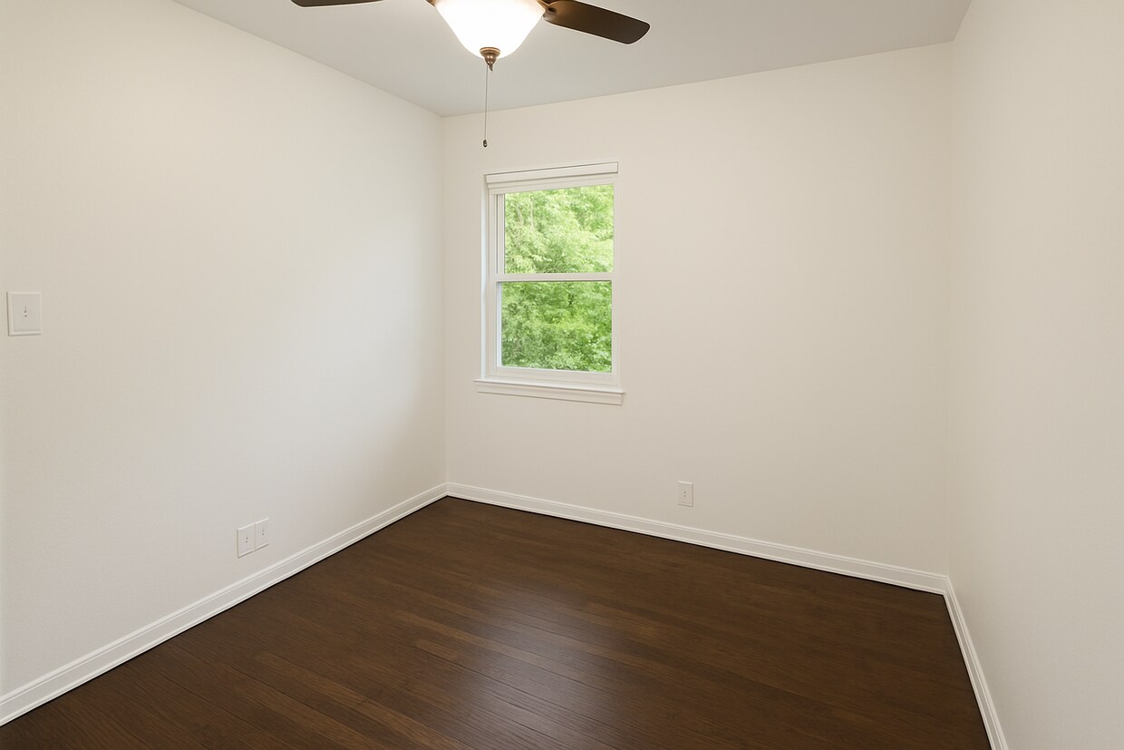 Foto principal - Marvelous 3-Bed Home in the Heart of Sherman Over 10,000 Sq Ft Lot!