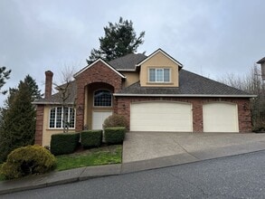 Building Photo - 8223 NW Hazeltine St