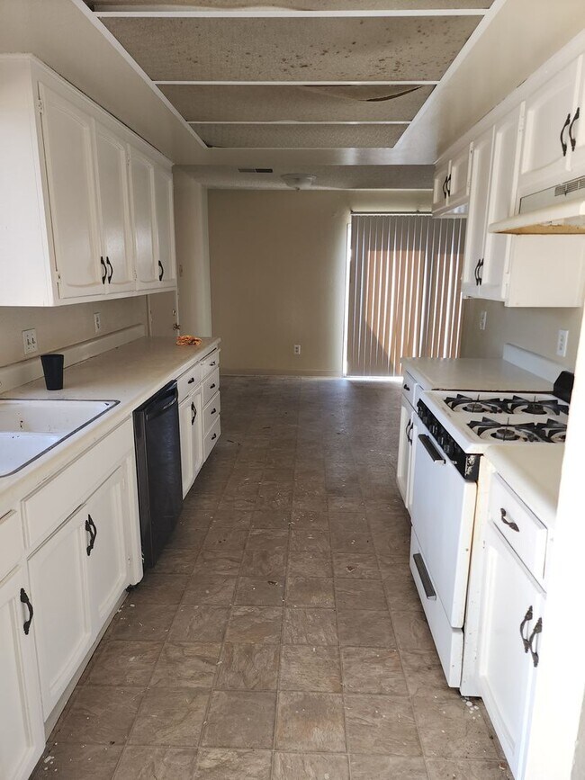 Foto del edificio - 3 Bedroom 2 Bathroom home near Rumble Rd/C...