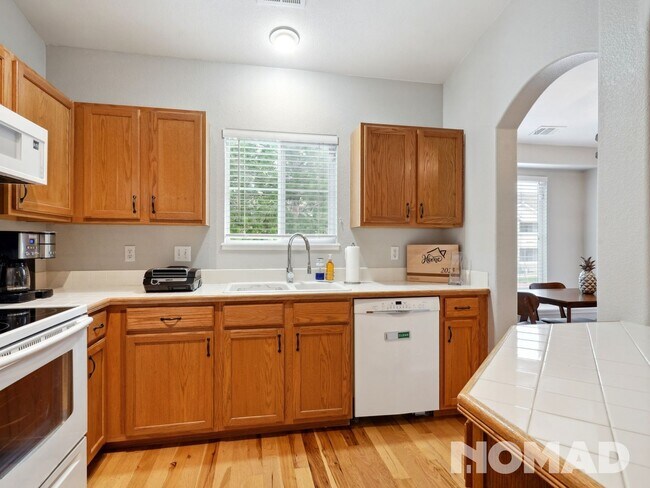 Building Photo - 2 Bedroom Condo in Colorado Springs