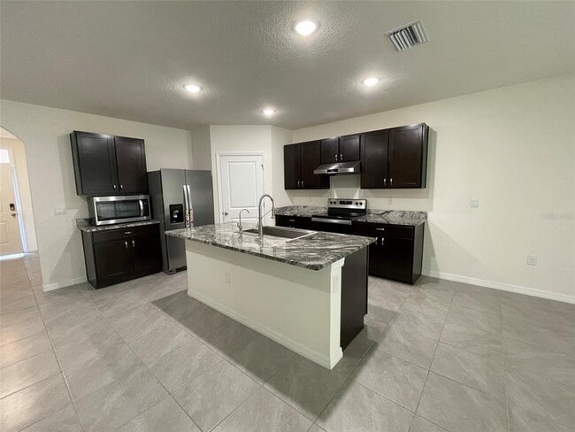 Foto del edificio - 15596 Black Pepper Ln
