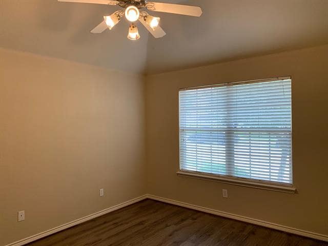 Foto del edificio - 2107 Colby Ln