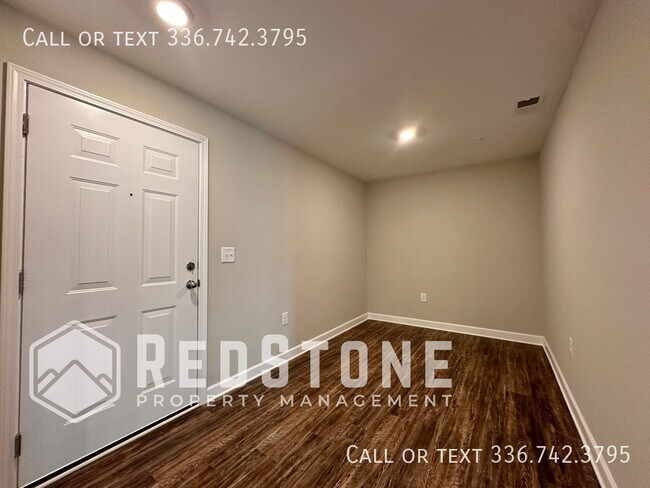 Foto del edificio - 1020 S Williamson Ave