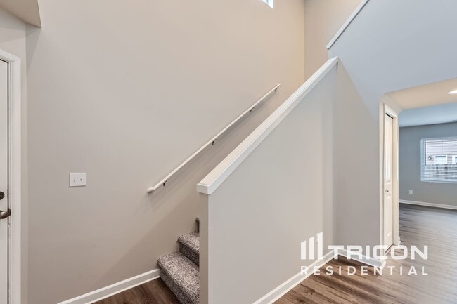 Foto del edificio - 1632 77th Ave SE
