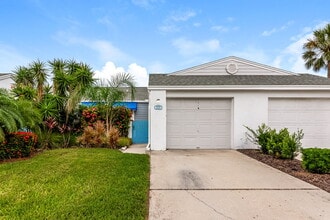 Building Photo - 825 Waterside Ln