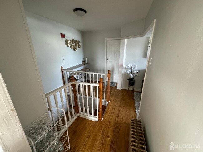 Foto del edificio - 116 Woodbridge Ave