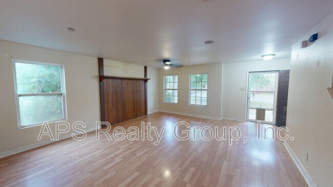 Foto del edificio - 4209 Oak Pointe Dr