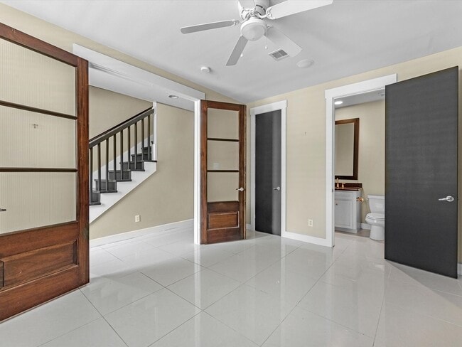 Foto del edificio - 3419 Gillespie St