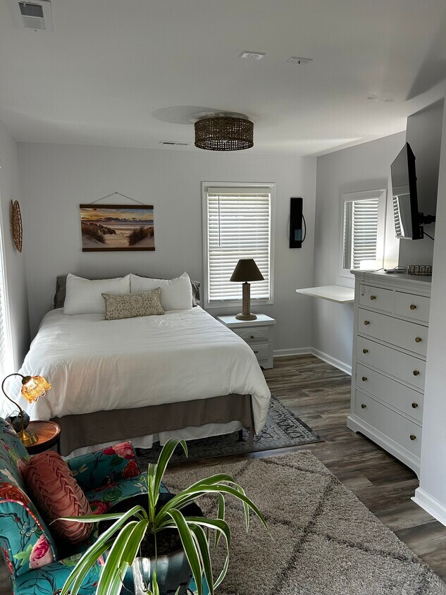 Foto principal - 1361 Forest Lake Dr