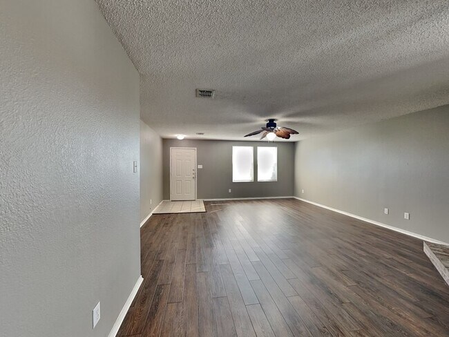 Foto del edificio - 1201 Scarlet Sage Pkwy